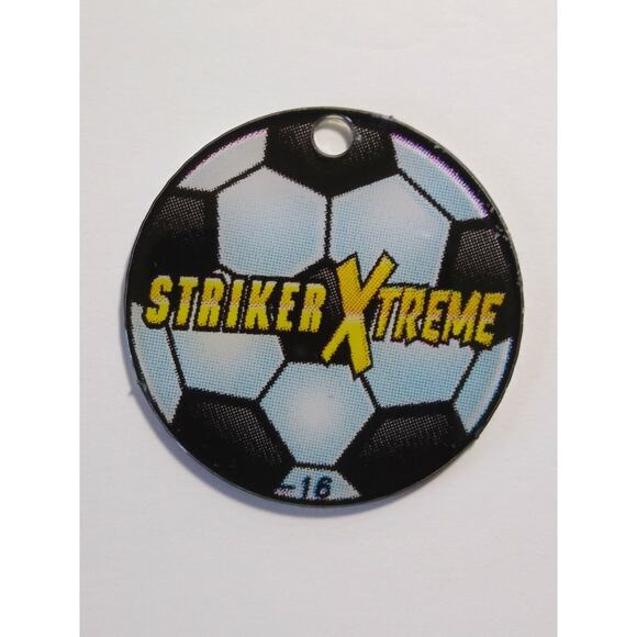 Striker Xtreme Pinball Keychain Promo Plastic 2000 Soccer Ball Sports Fan - Picture 2 of 3
